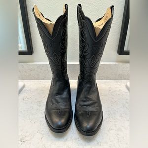 Ariat Black Cowboy Boots - Women size 8.5